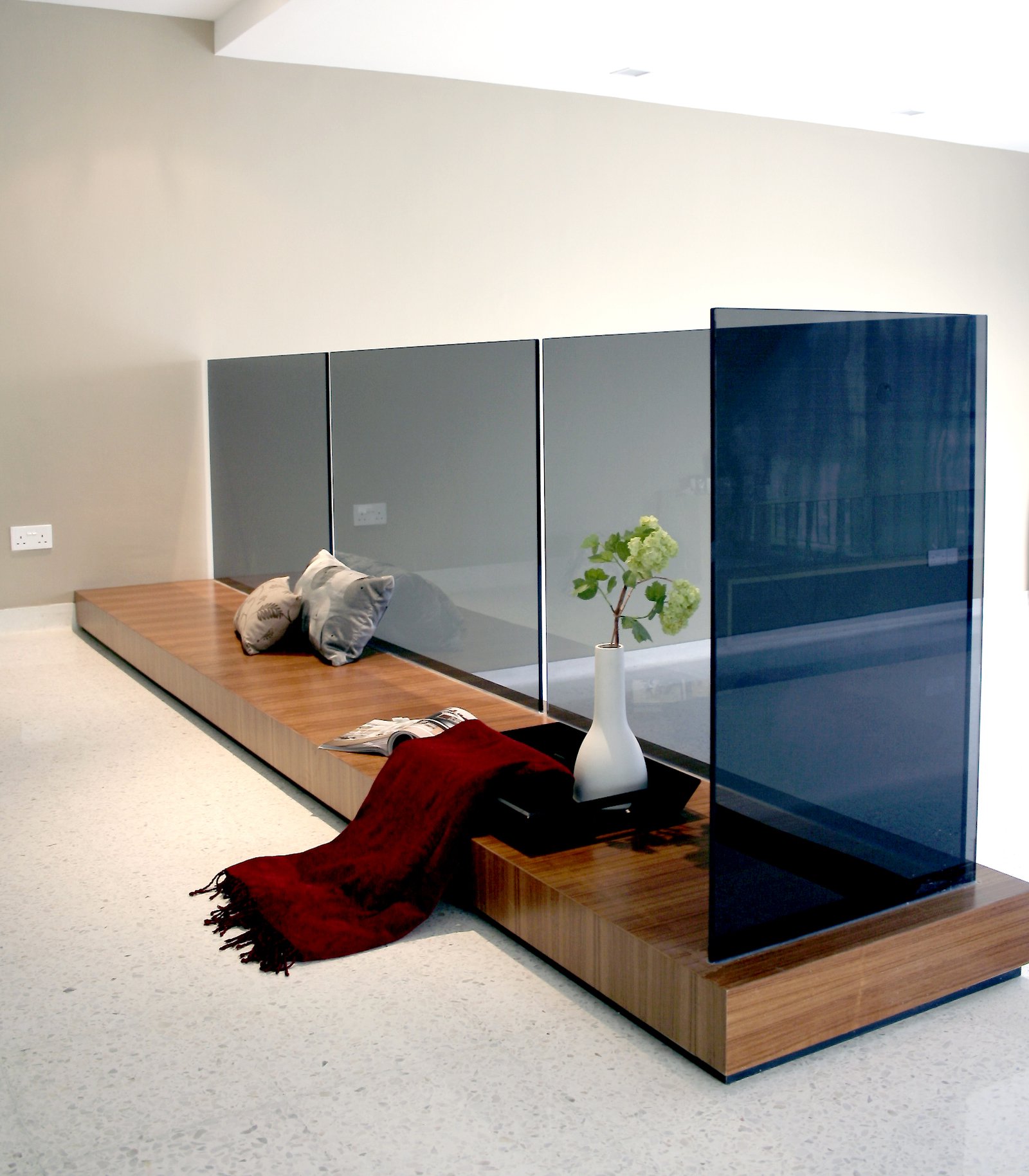 Interior Design: From Homes to Commercial Hubs - deg8.com